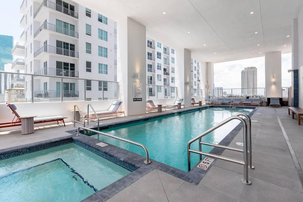 Stylish Modern Downtown Studio Free Parking Apartment Miami Luaran gambar