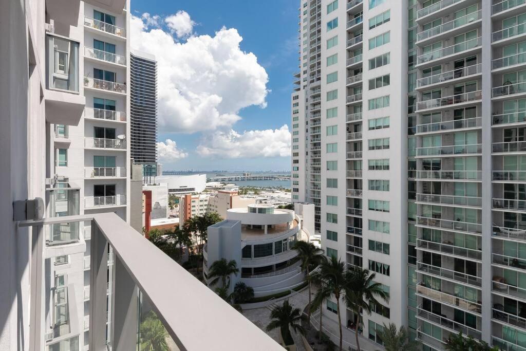 Stylish Modern Downtown Studio Free Parking Apartment Miami Luaran gambar